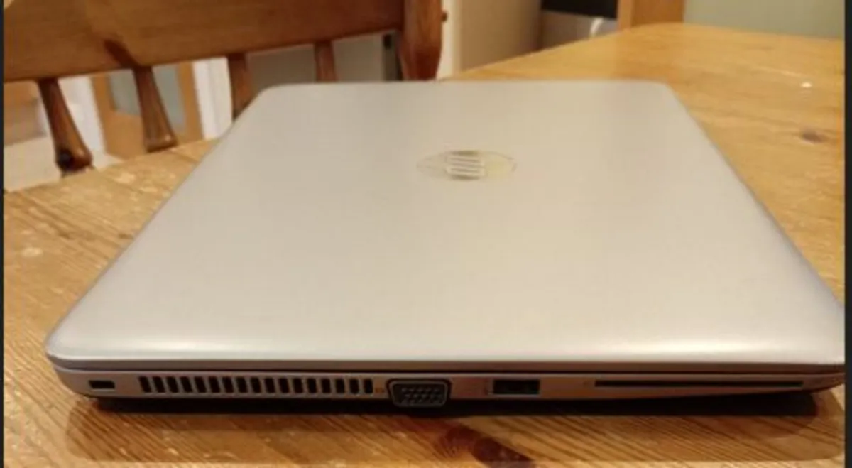 laptop - Image 4