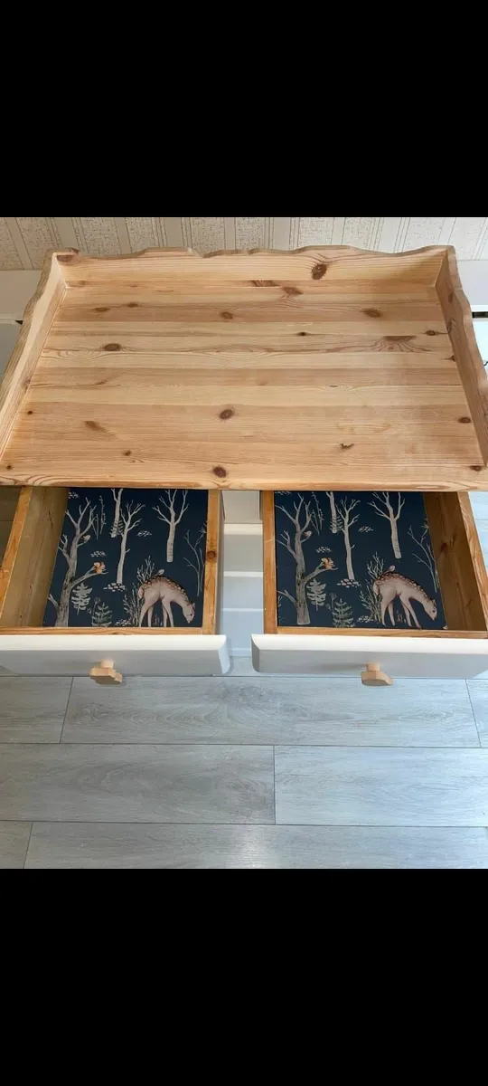 Baby changing table - Image 3