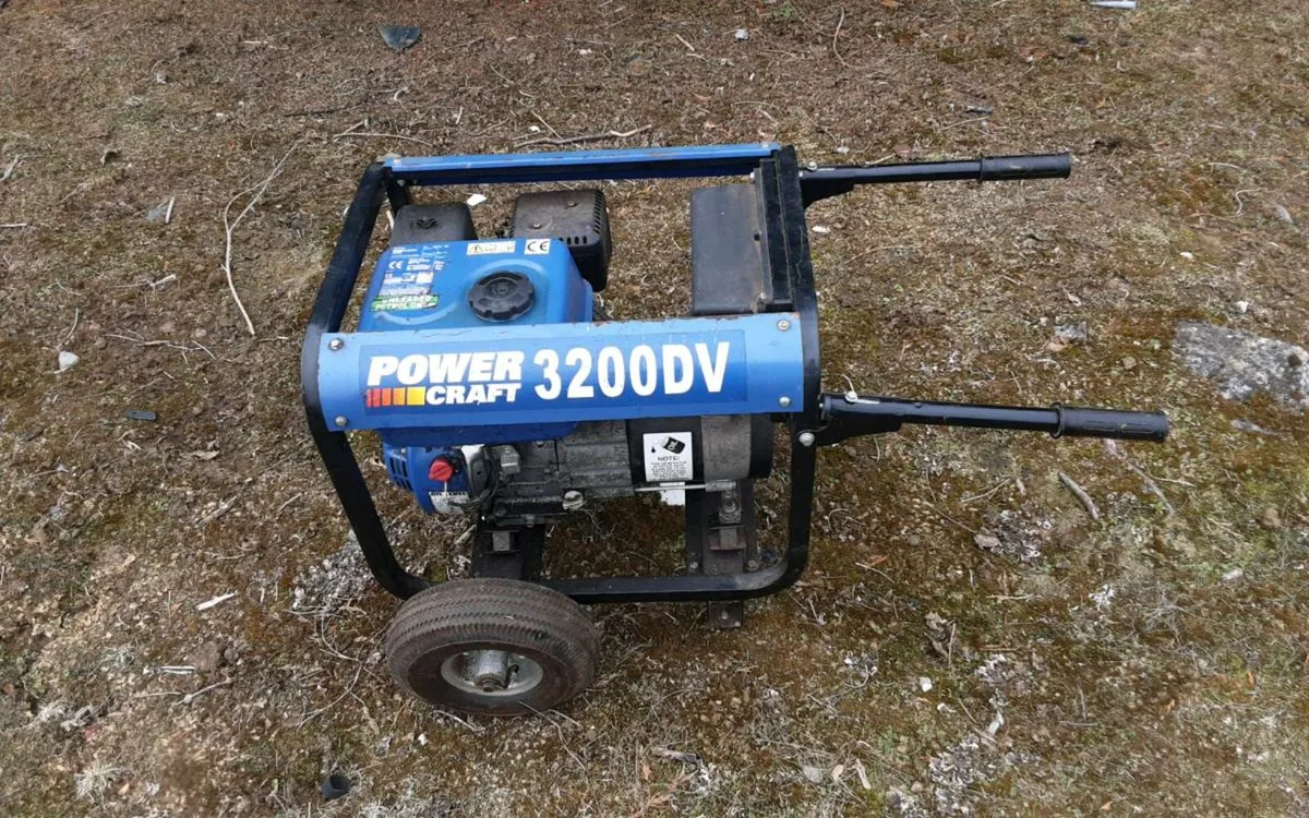 Petrol generator - Image 1