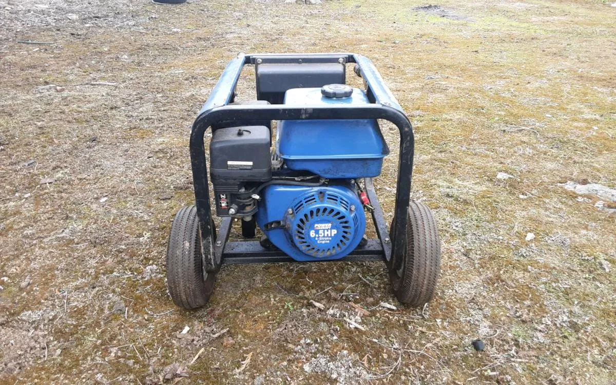 Petrol generator - Image 2