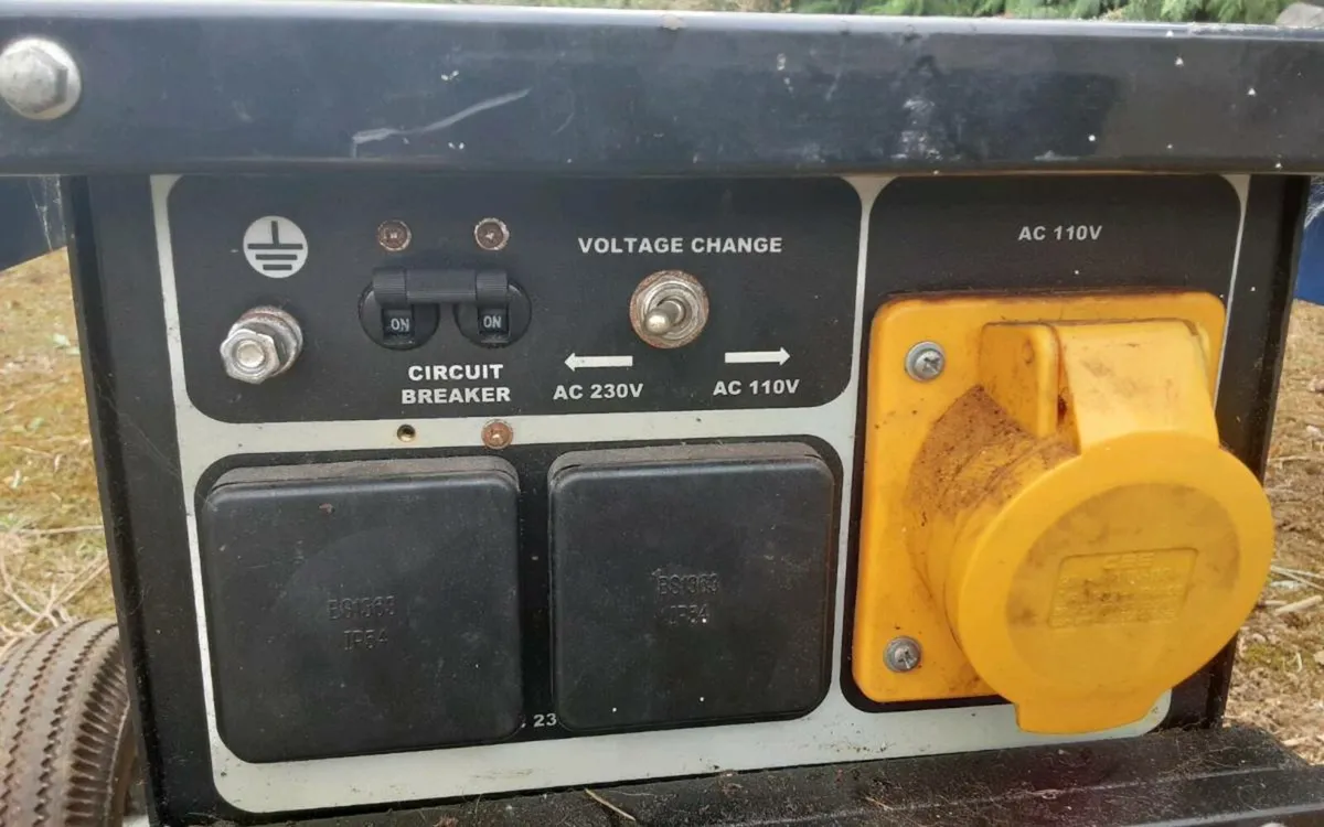 Petrol generator - Image 4
