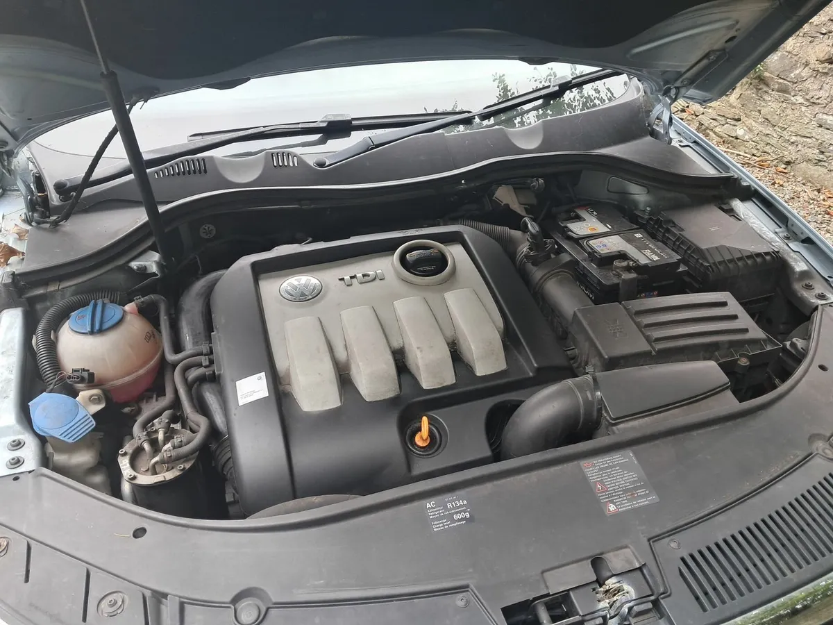 Volkswagen Passat 2008 - Image 4