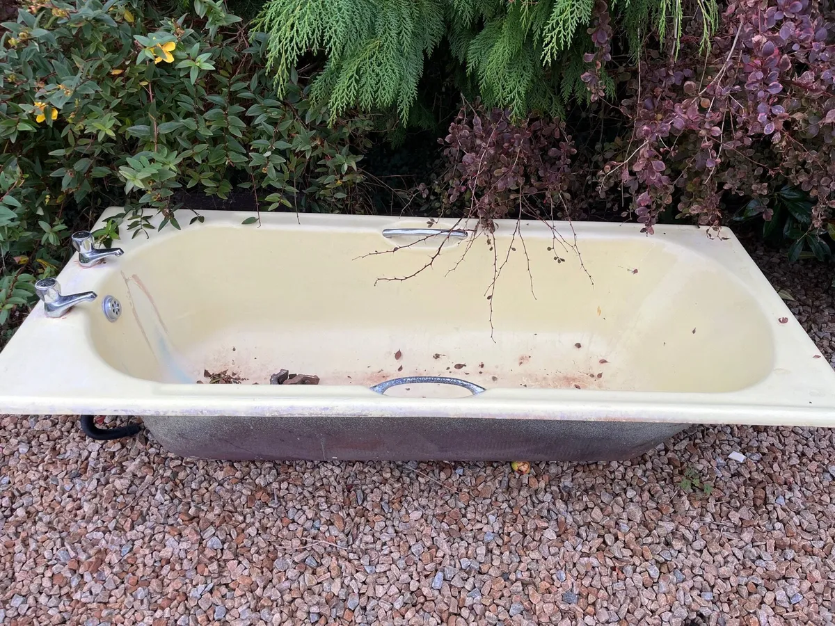 Cast Iron Bath - Image 2