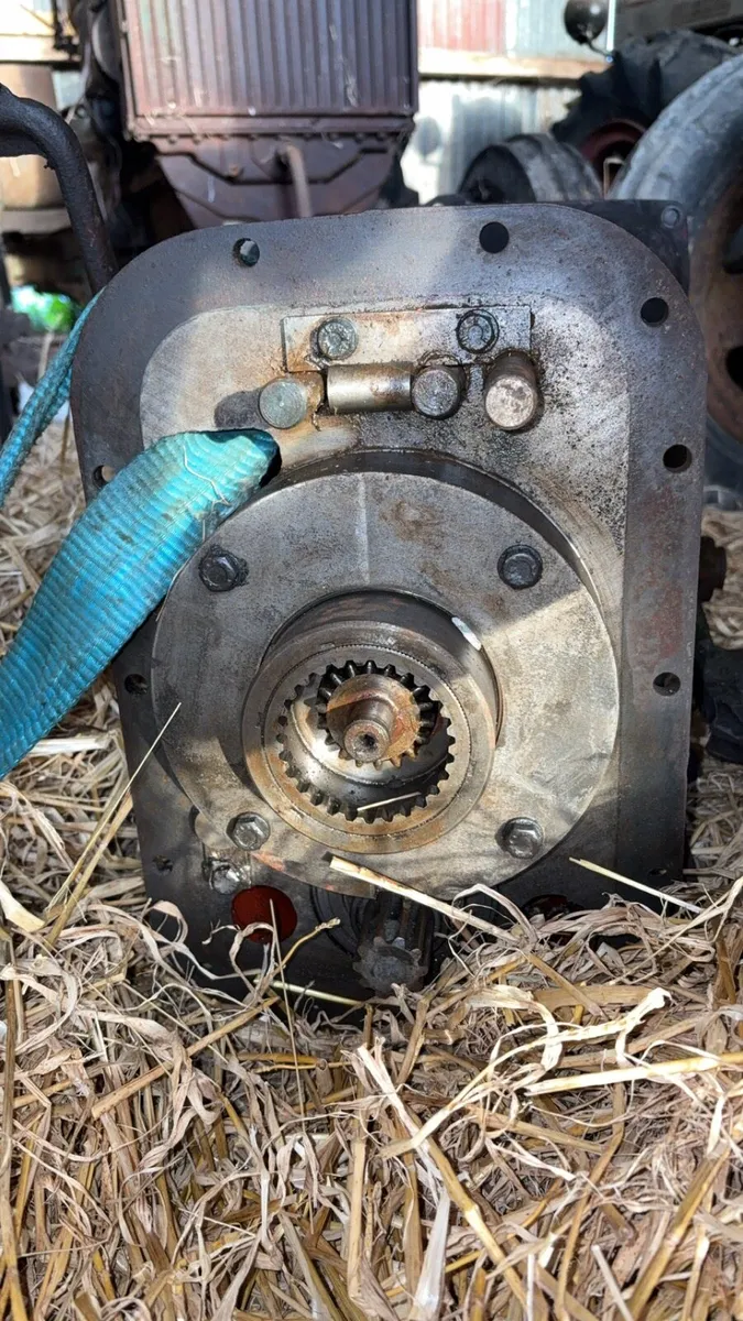 Gearbox for 135 - Image 1