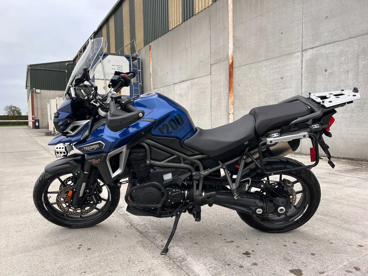 Triumph Explorer XRX 1200 TIGER - Image 1