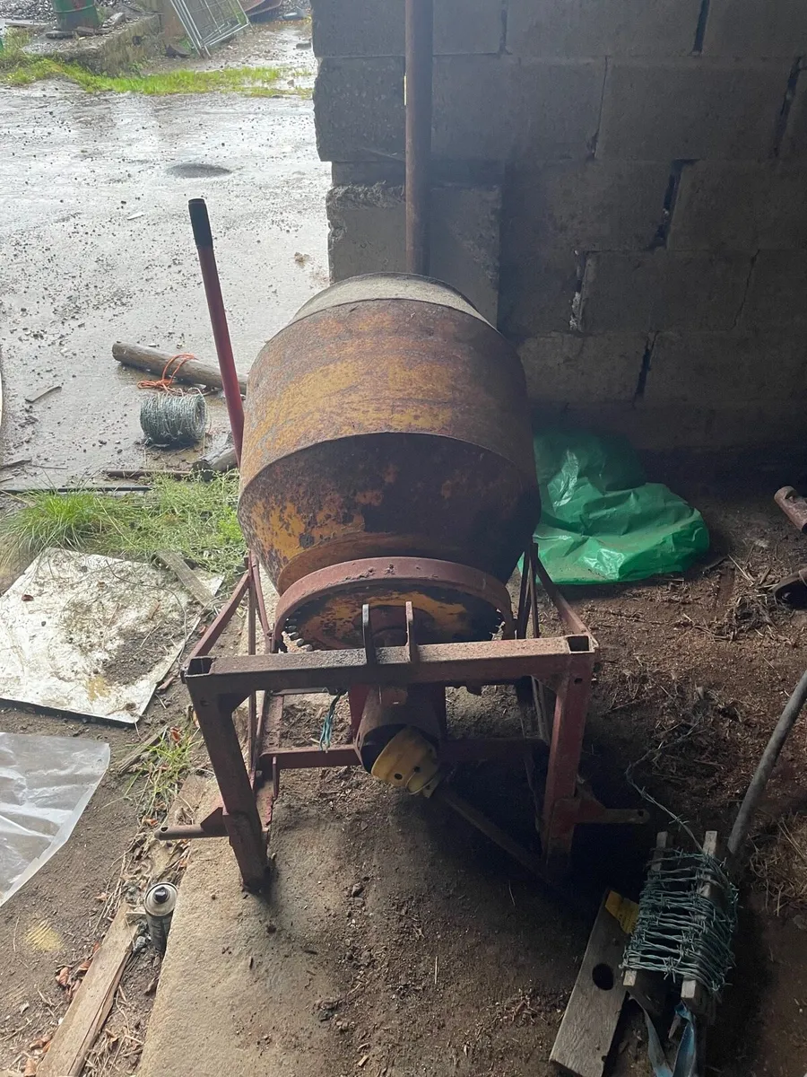 Cement mixer