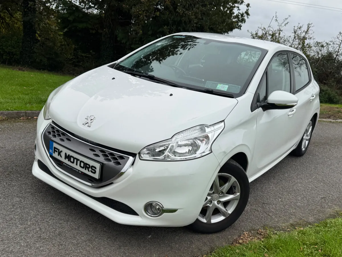 Peugeot 208 2013 - Image 1