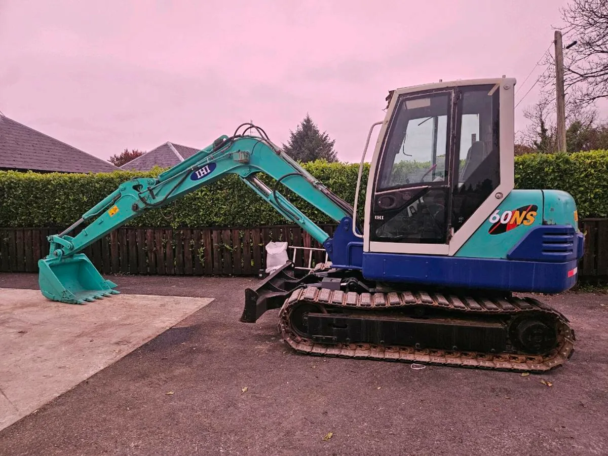 IHI 6 ton digger - Image 1