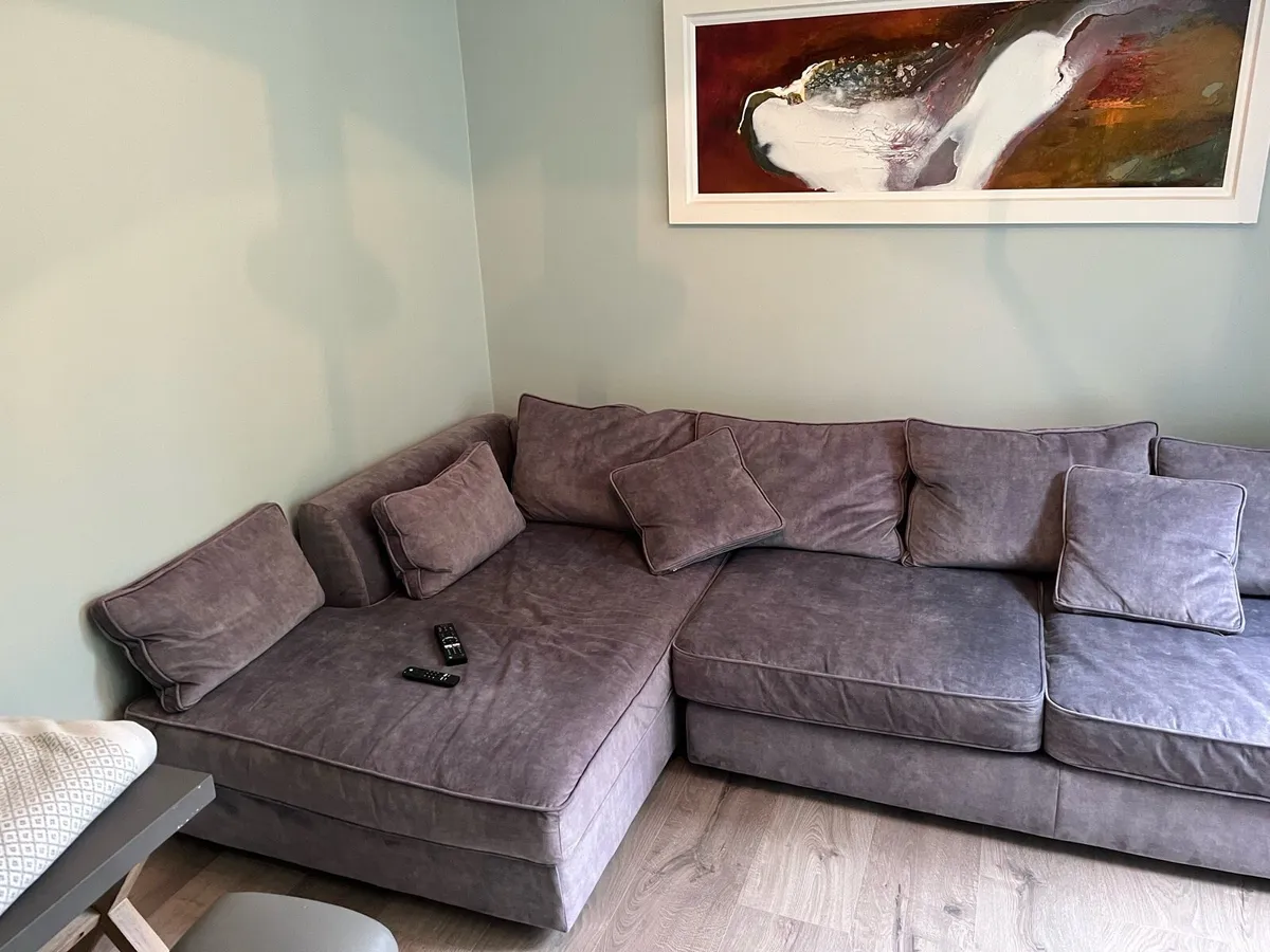 Large L Shape couch - Image 3