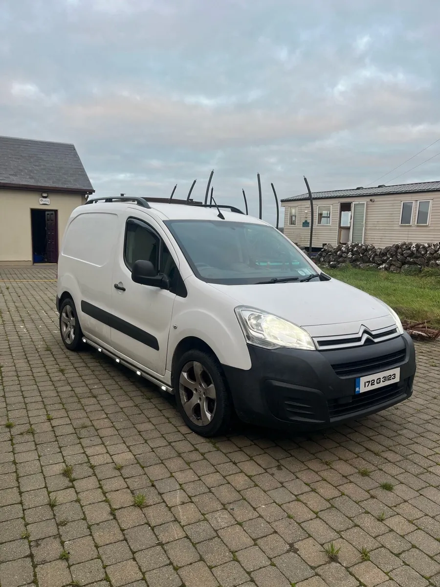 2017 Citroen Berlingo - Image 1