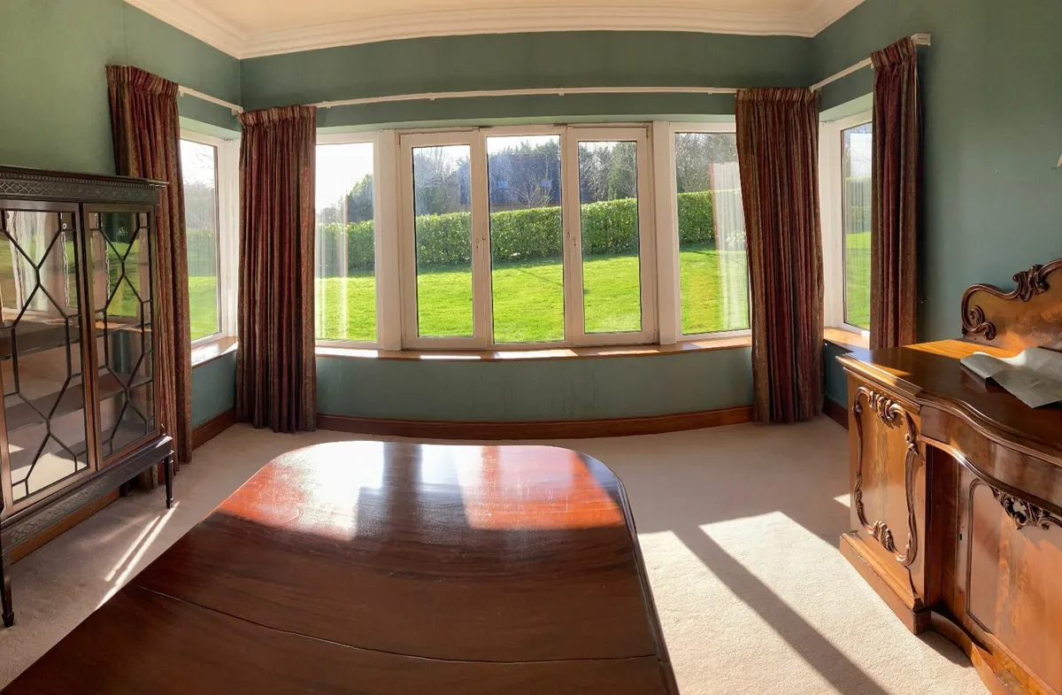Curtains - Image 3