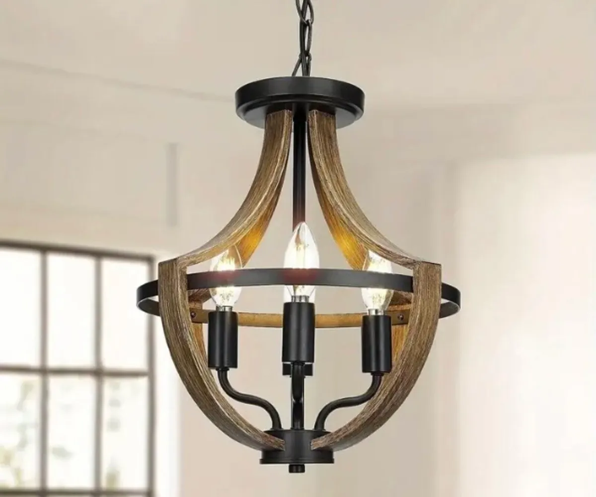Modern stylish ceiling light new free postage - Image 1