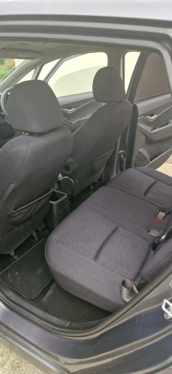 Hyundai i20 1.4 Deisel ( Cheap) - Image 4