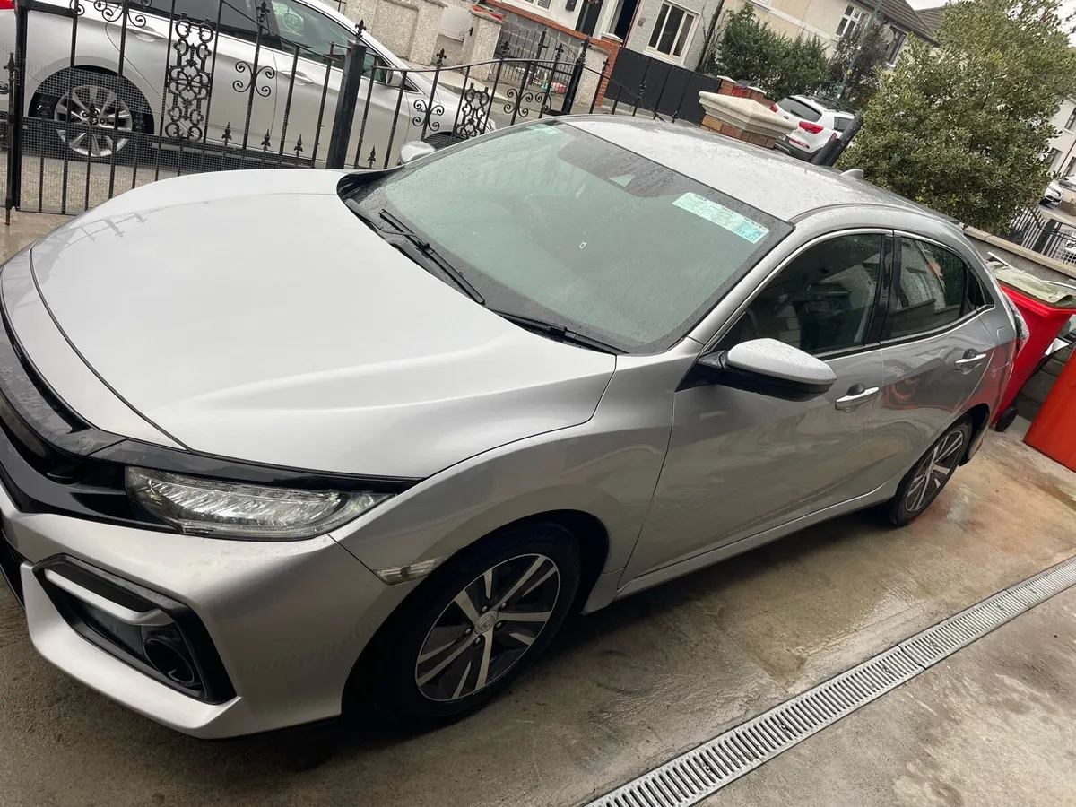 Honda civic 2020   34 km low mileage  service his - Image 4
