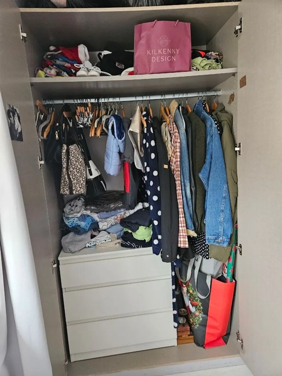 Bedroom wardrobe - Image 3