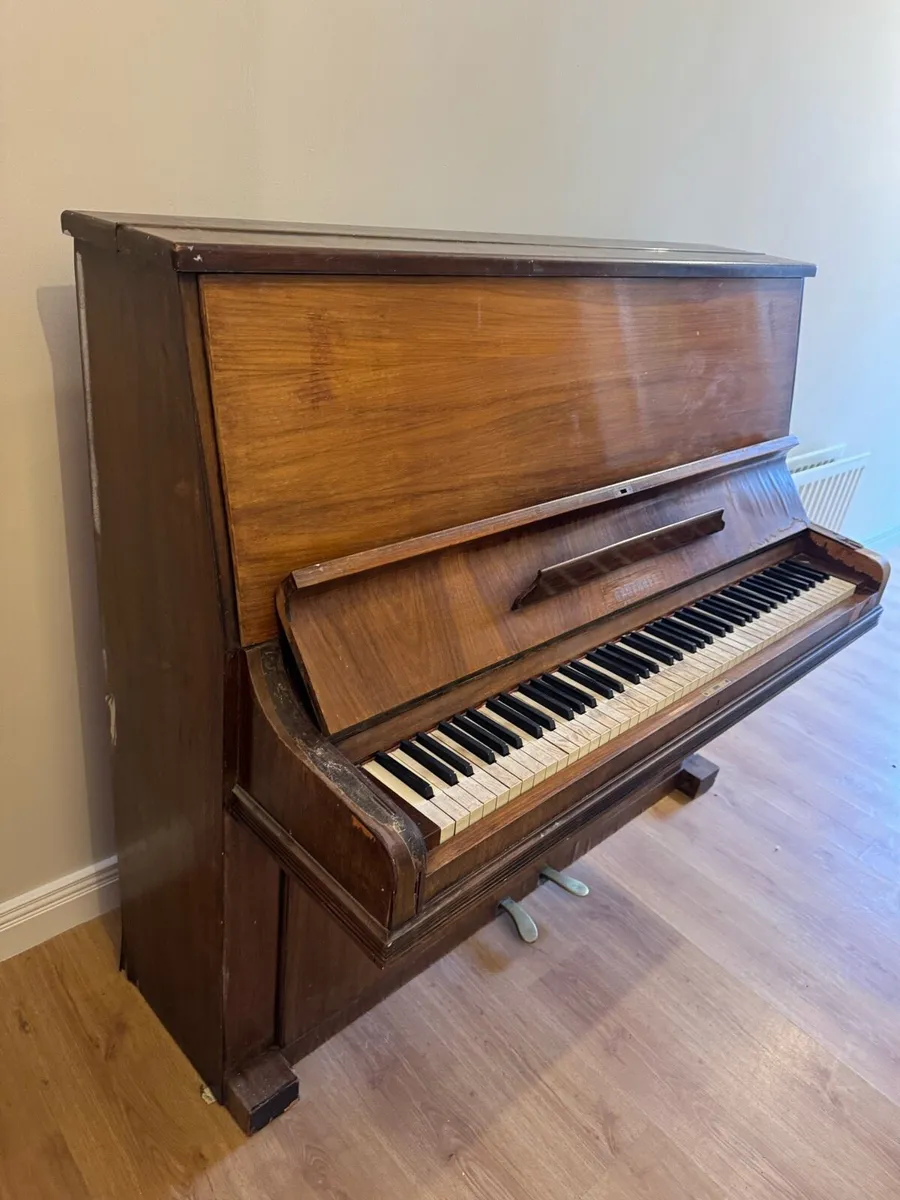 Piano - Image 2