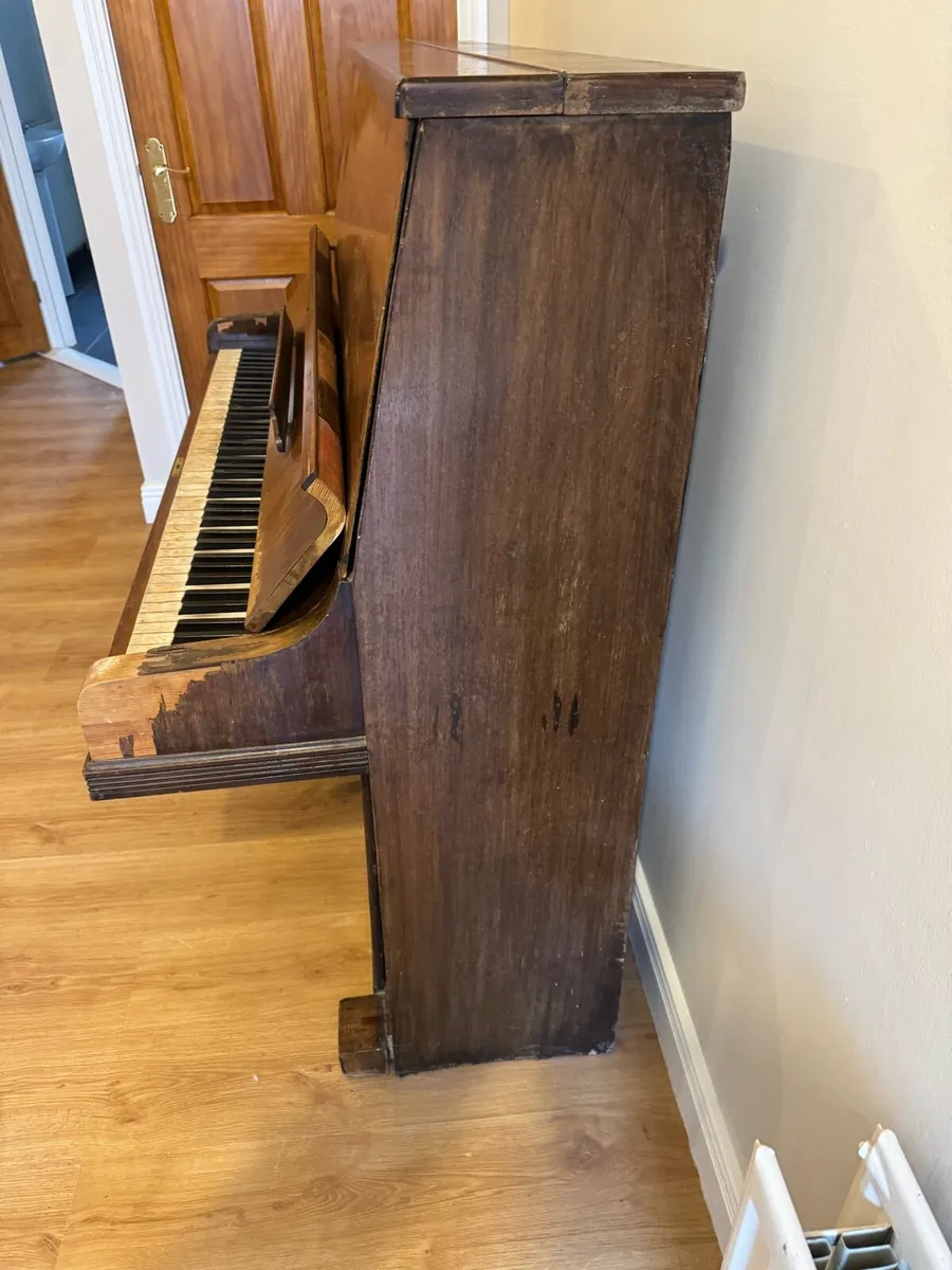 Piano - Image 4