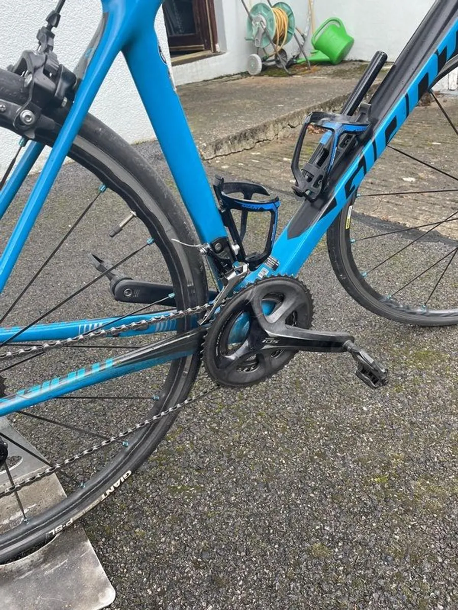 Giant TCR R16 Road - Image 4