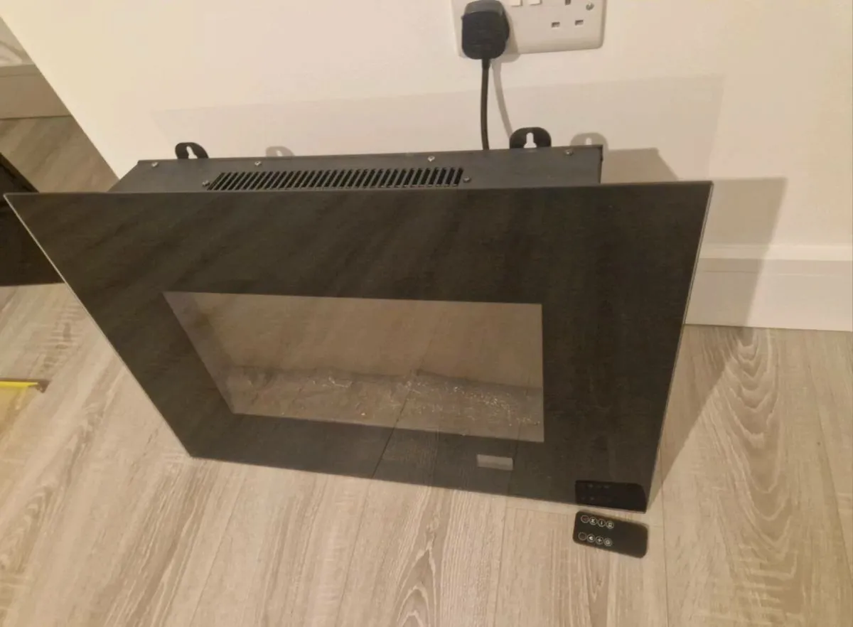 Electric fireplace - Image 2