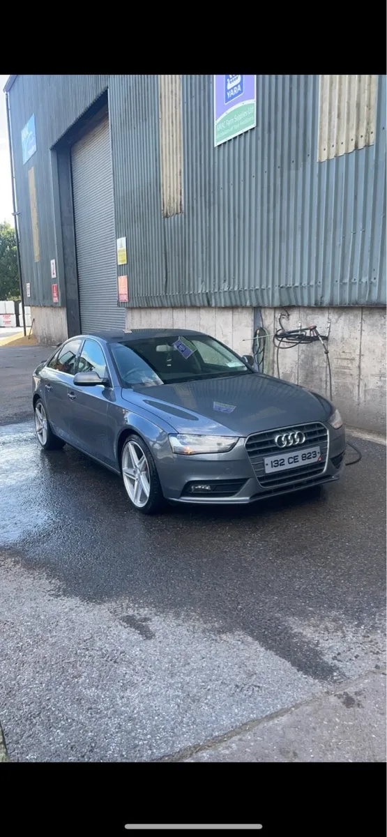 2013 AUDI A4 FRESH NCT - Image 1