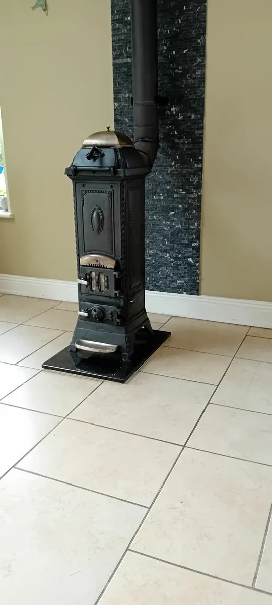 Antique stove - Image 3