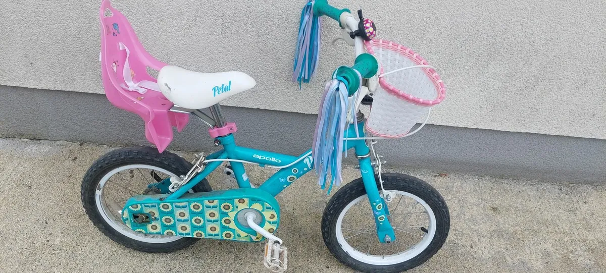 Bicycle with baby seat and basket - Image 2