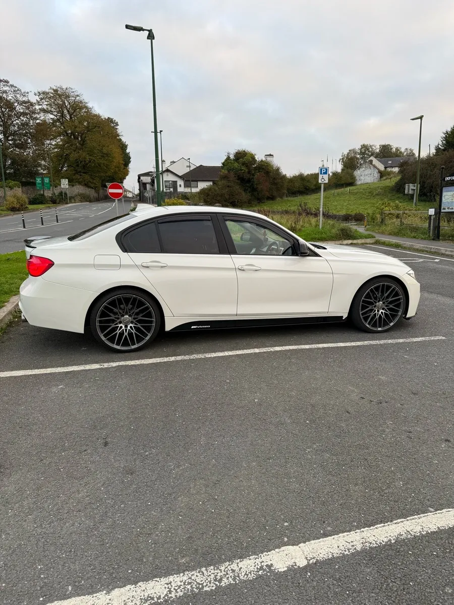 BMW 3series 320d F30 - Image 2
