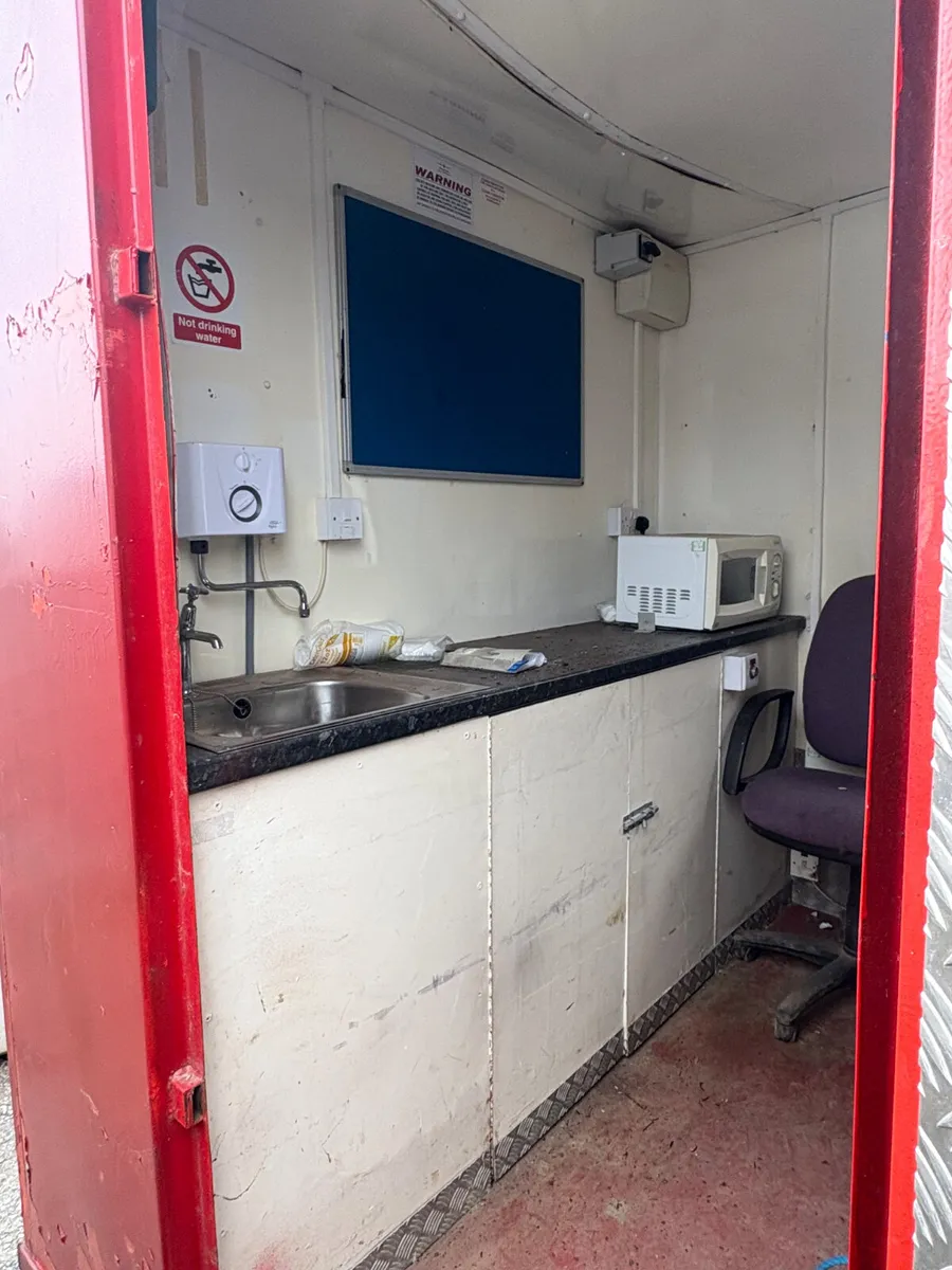 Welfare unit trailer - Image 3