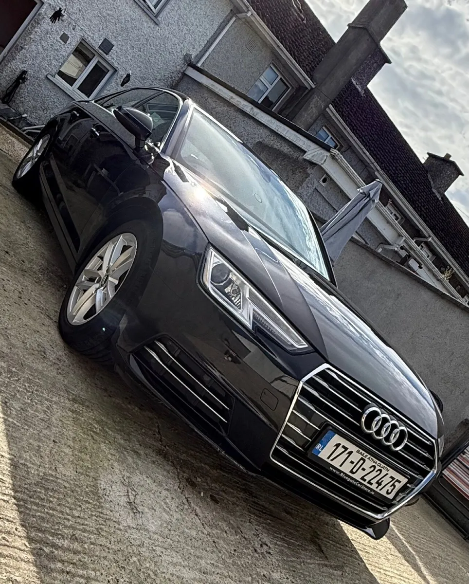 Audi A4 2017 - Image 2