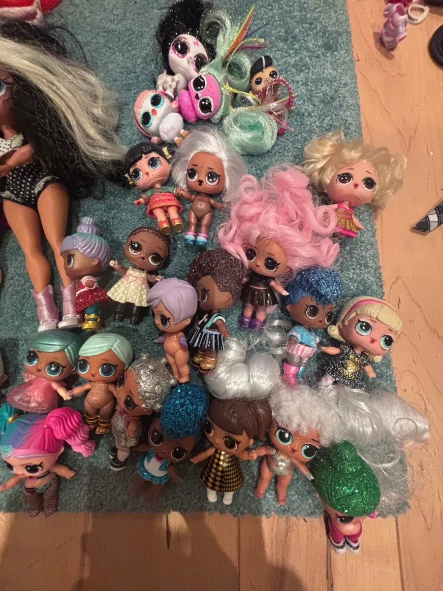 LOL dolls and accessories - Image 2