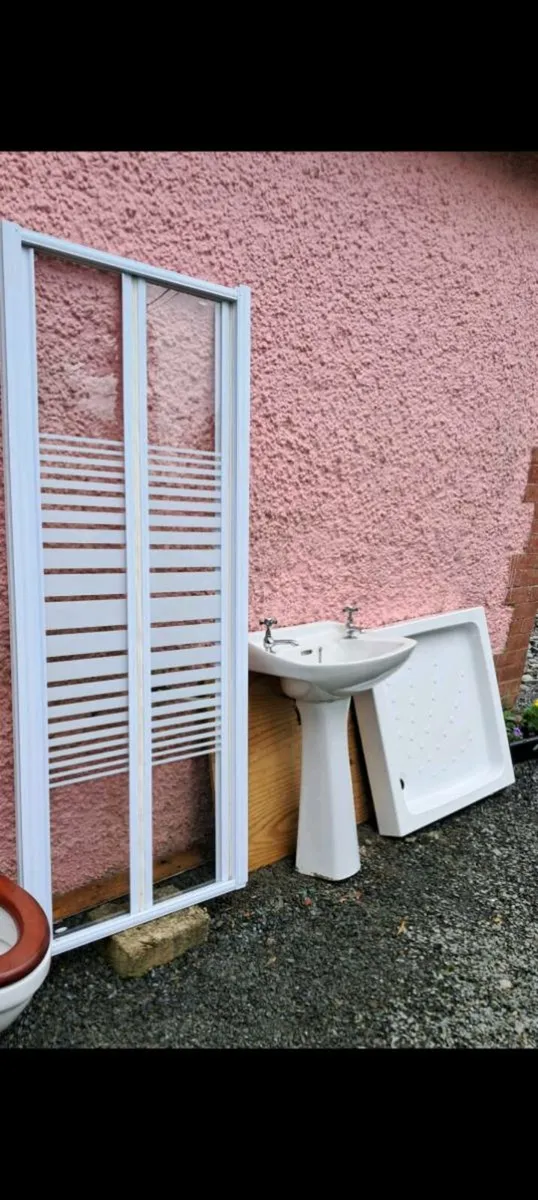 Bathroom Shower Tray, Door and Sink - Image 1