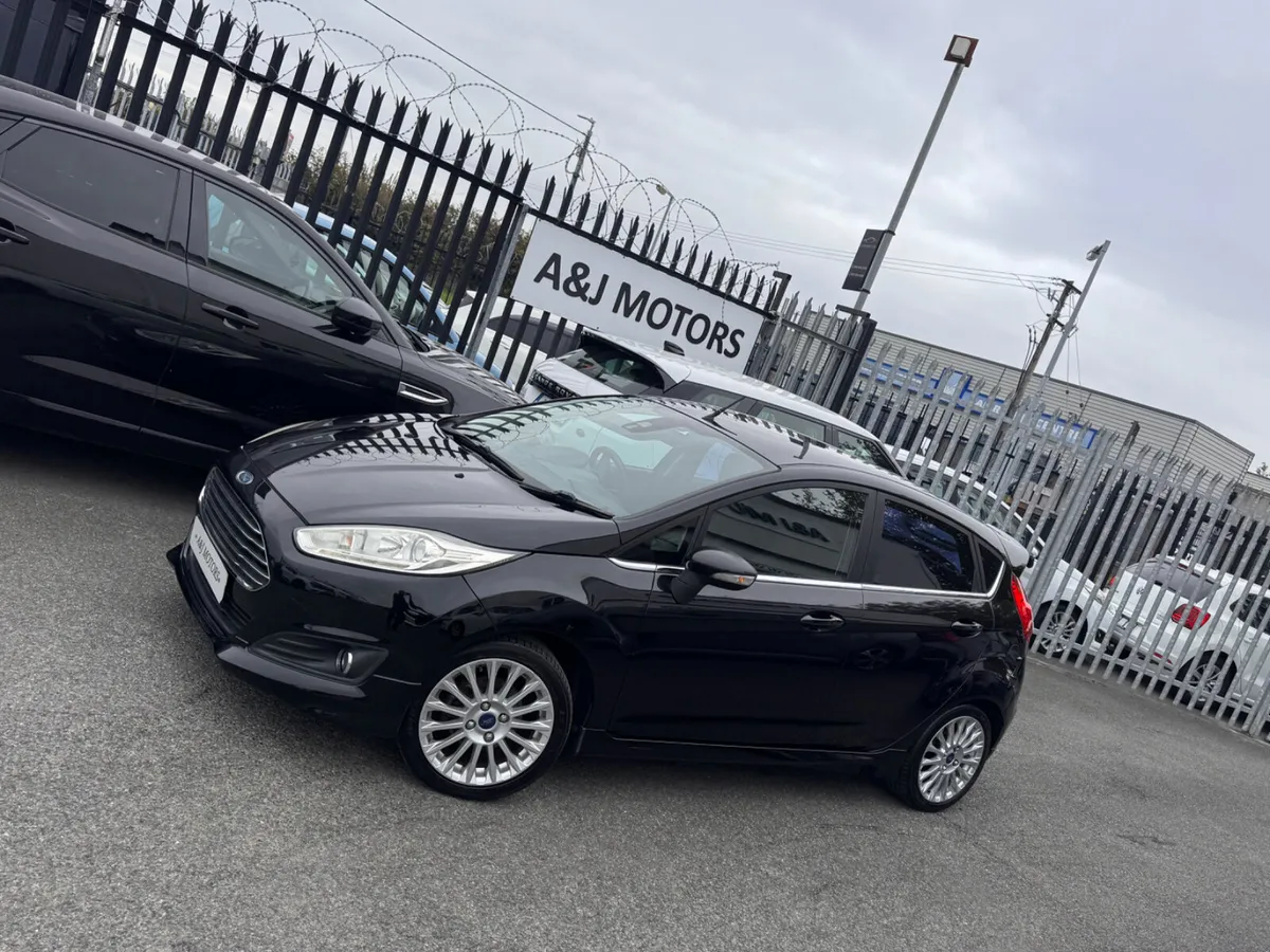 2015 Ford Fiesta 1.0 Automatic - Image 2