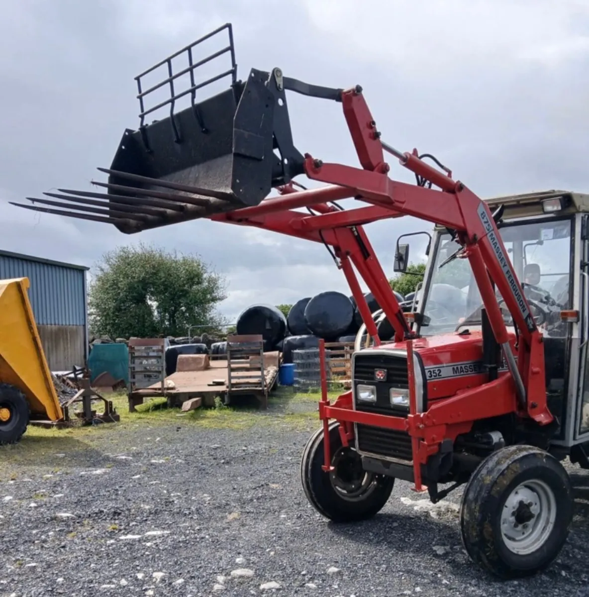 Massey Ferguson 875 loader - Image 4