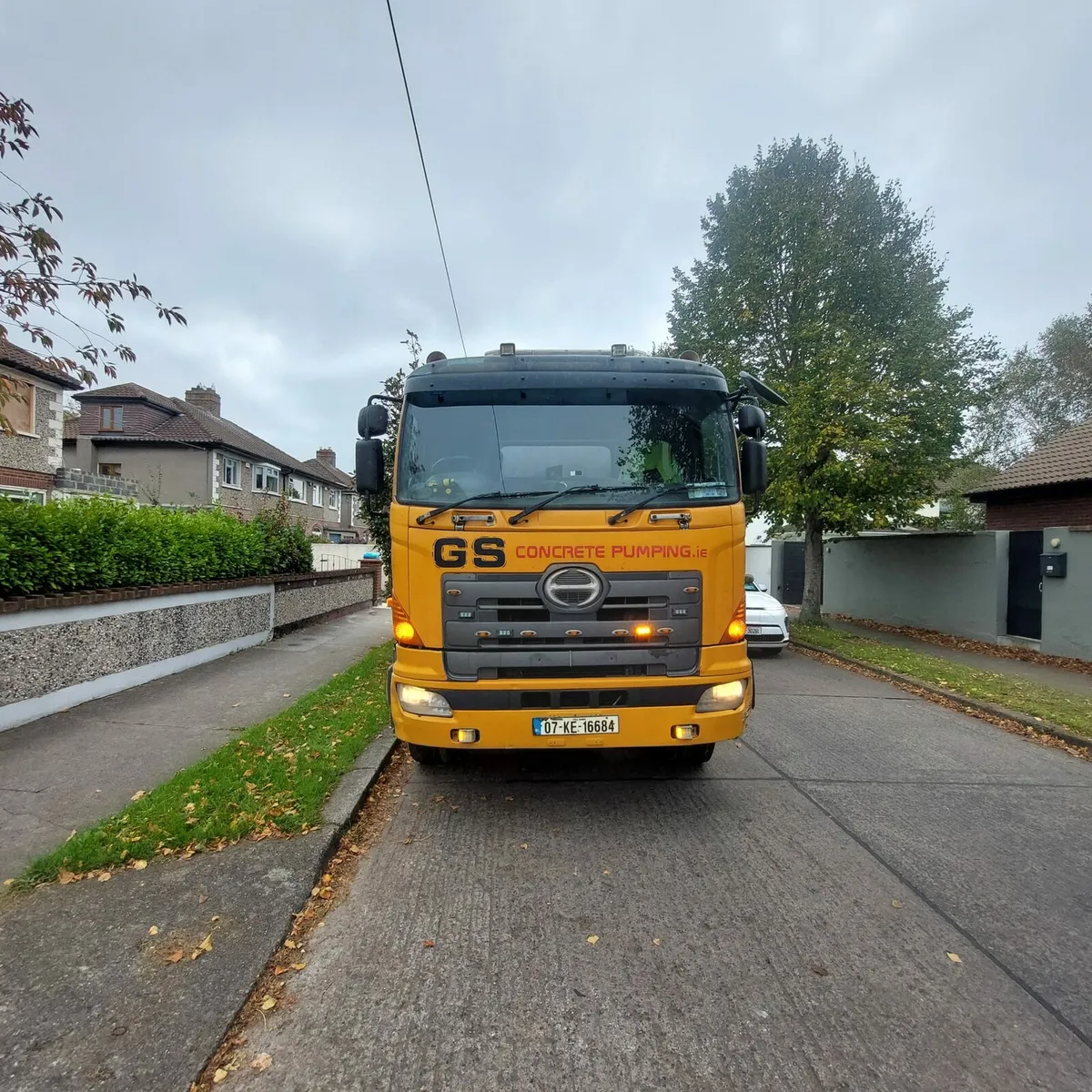 Concrete Bottle Mixer Truck Hino 700 - Image 1