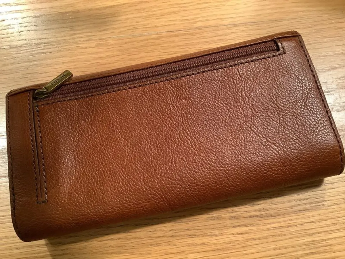 Fossil Purse Wallet Leather Womens - Image 2