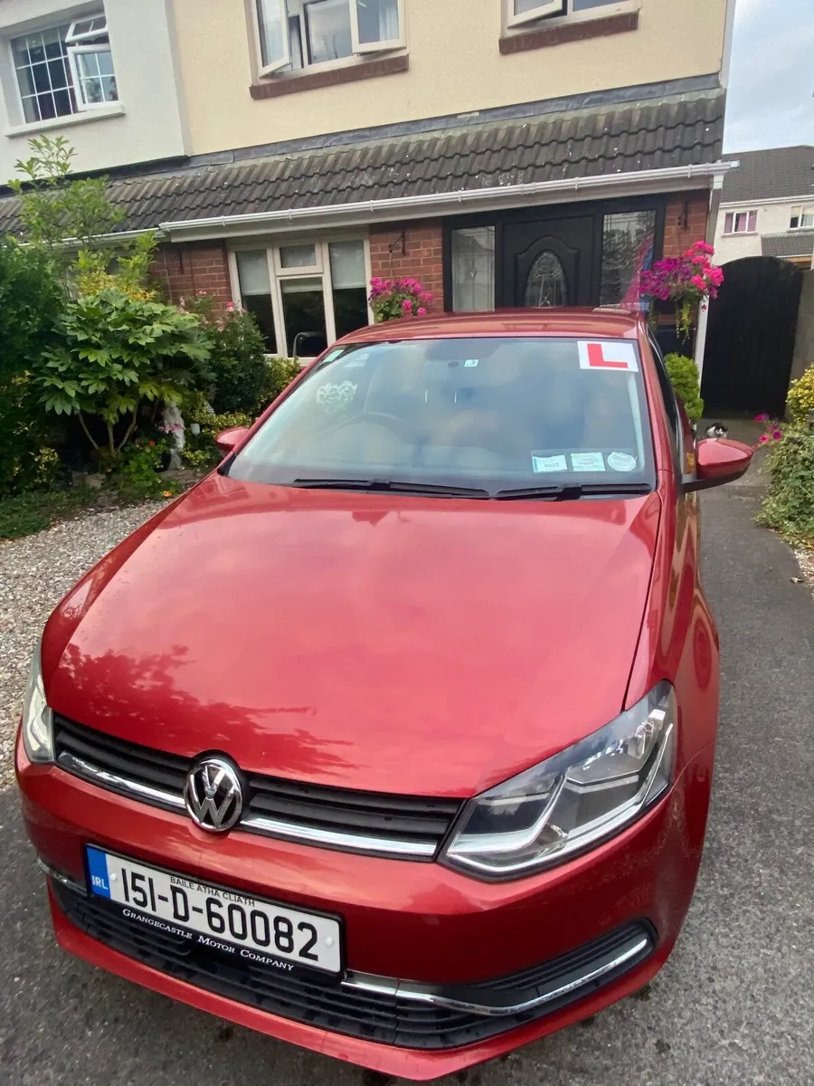 Volkswagen Polo 2015 - Image 2