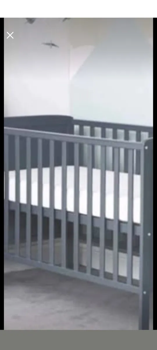 Baby elegance cots - Image 1