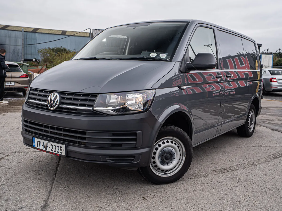 2017 Transporter 2.0tdi/New CVRT/Belt done/Warrant - Image 4