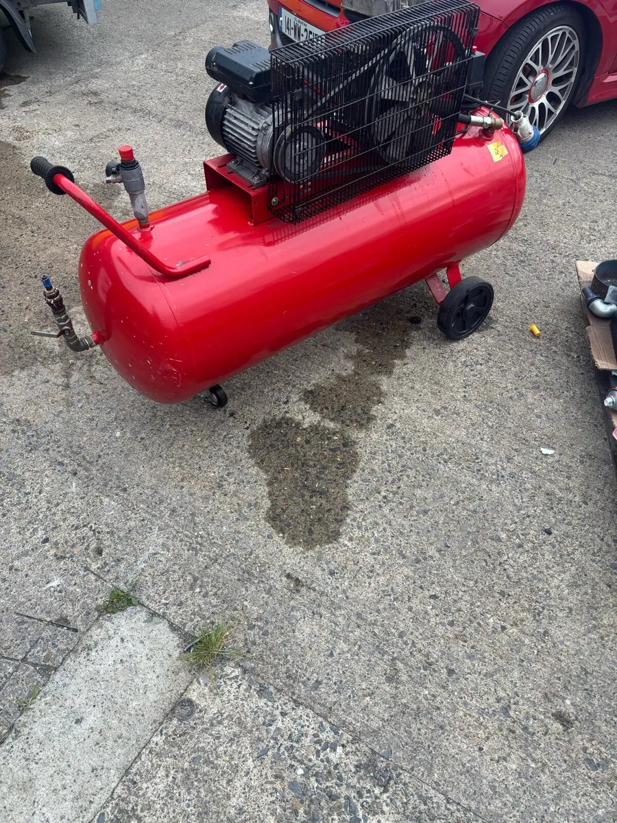 Air compressor - Image 4