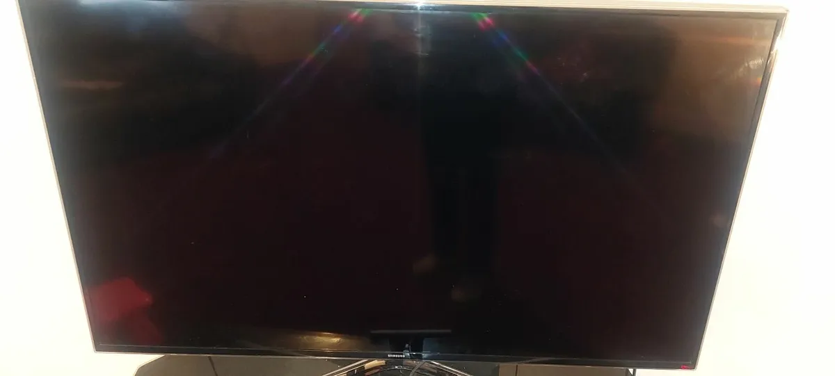 Samsung 40 inch smart Tv - Image 1