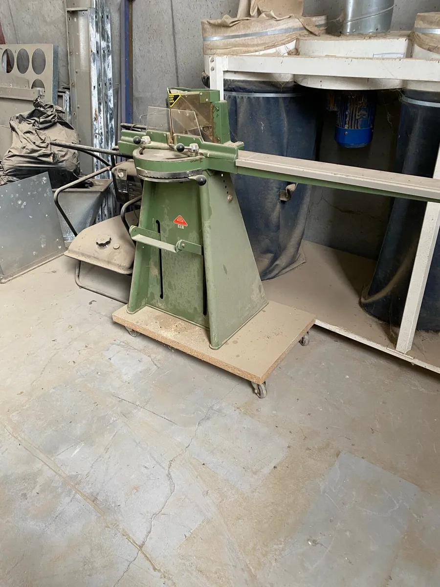 Guillotine and under Pinner - Image 1