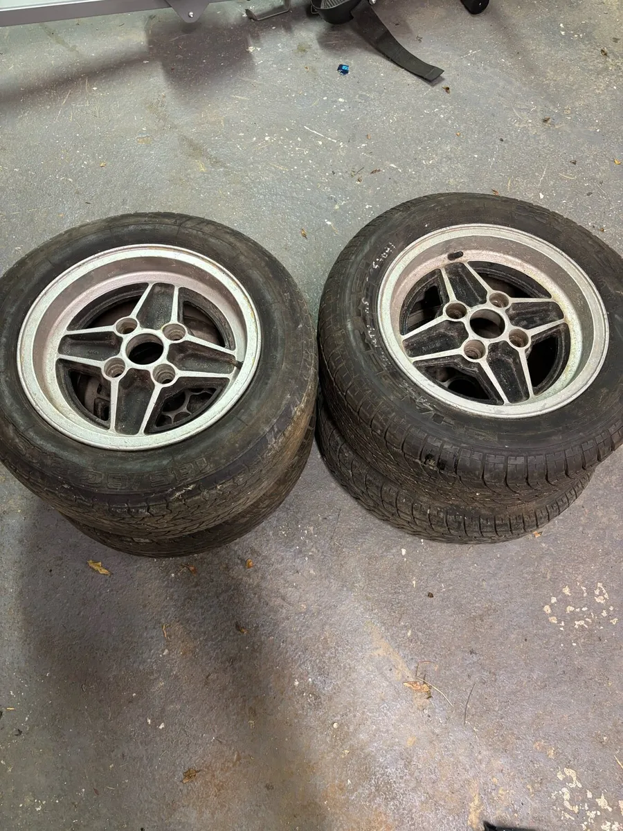 Mk2 rs2000 wheels & type 9 gearbox - Image 1