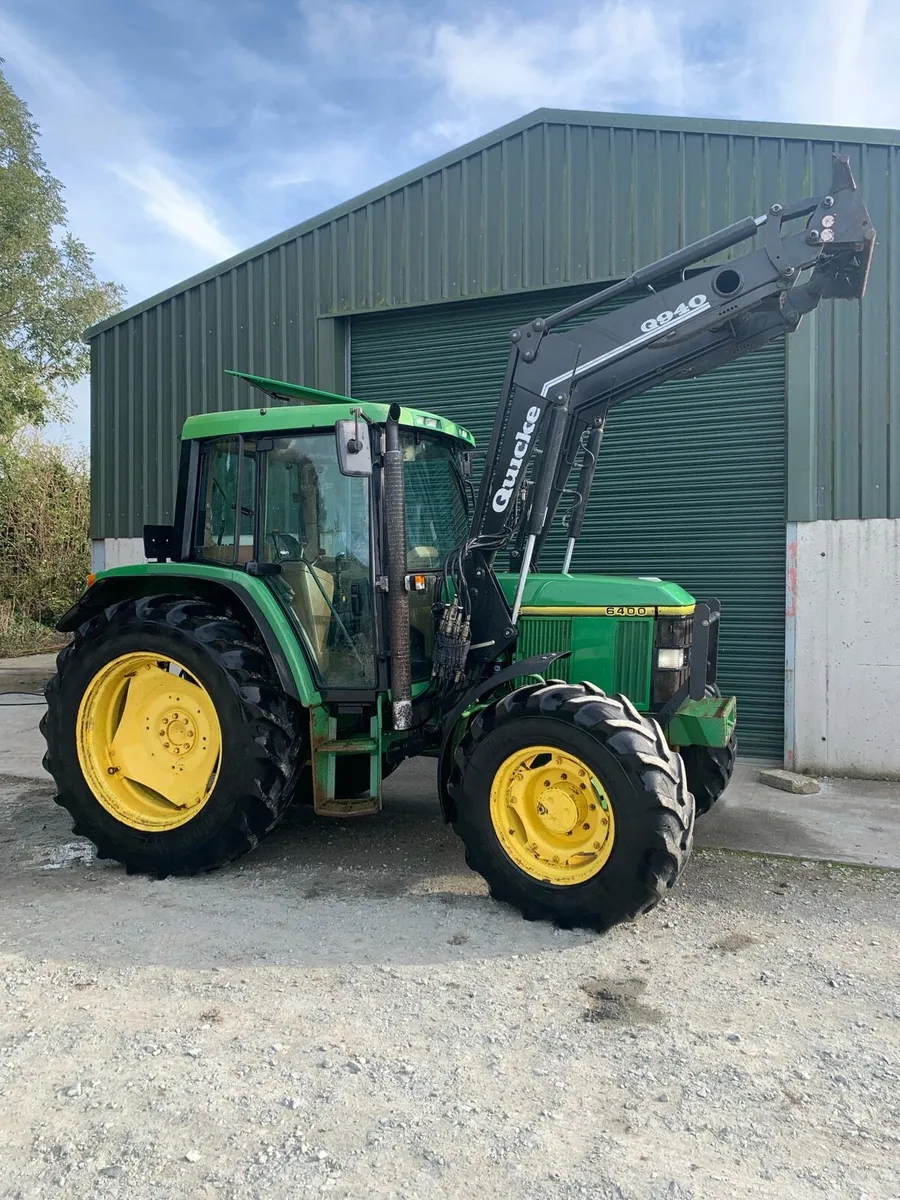 6400 John Deere - Image 1