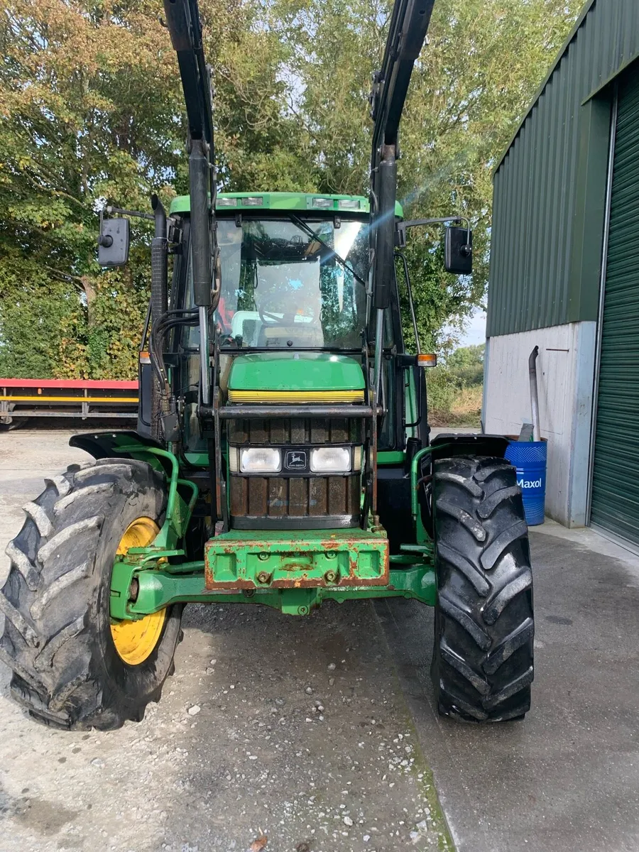 6400 John Deere - Image 2
