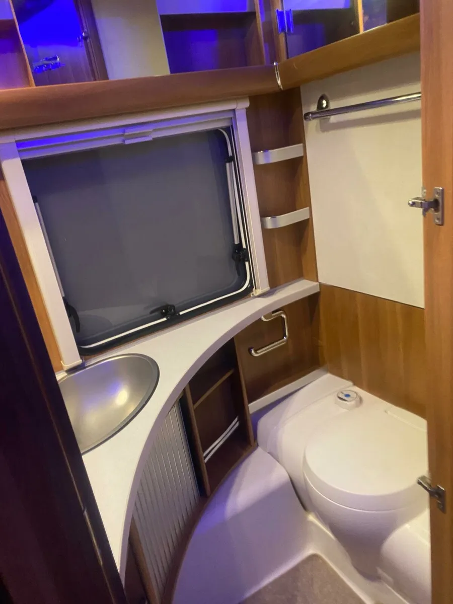 Caravan - Image 3
