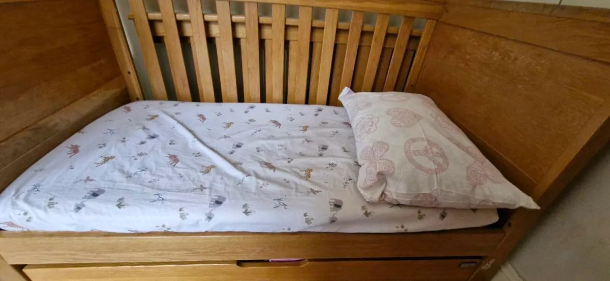 Mamas and Papas oak cod bed - Image 2