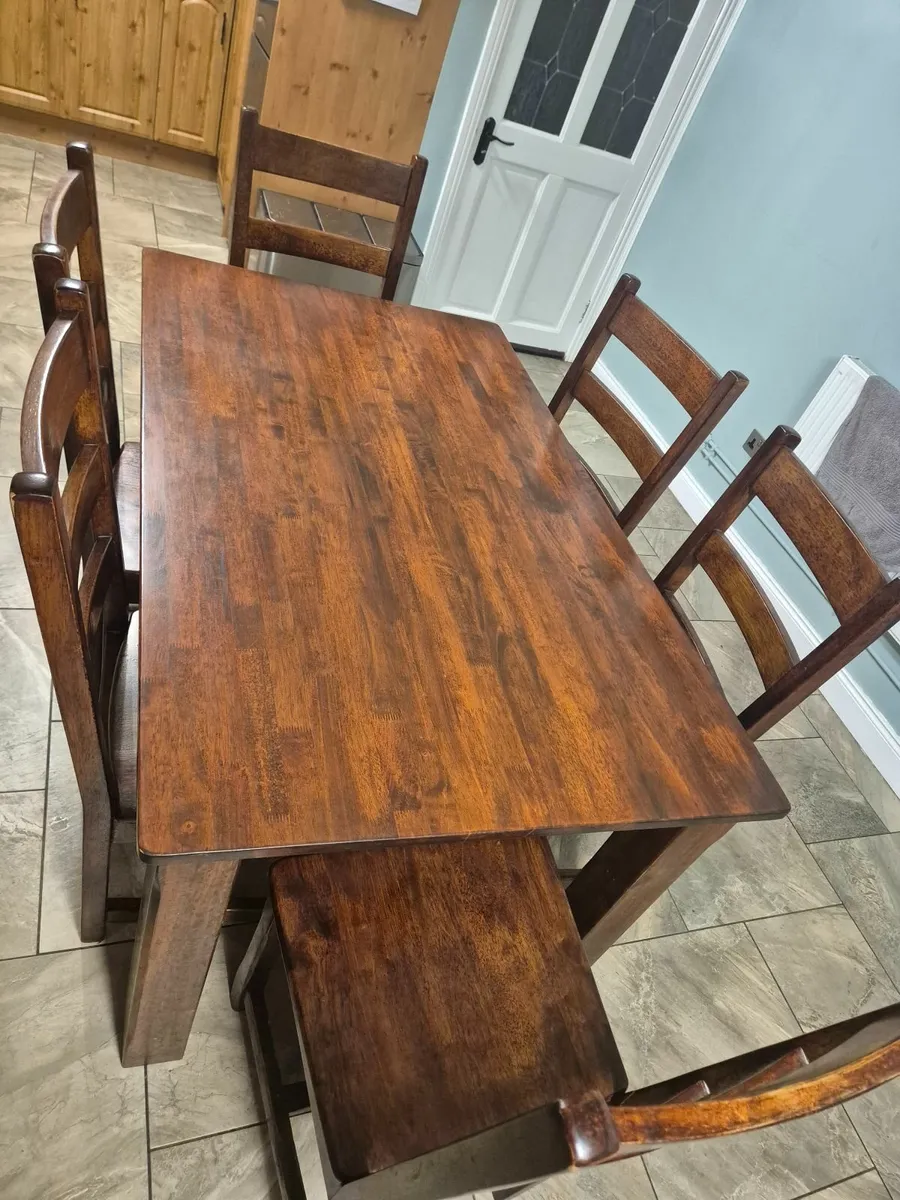 Kitchen Table and chairs - Image 2