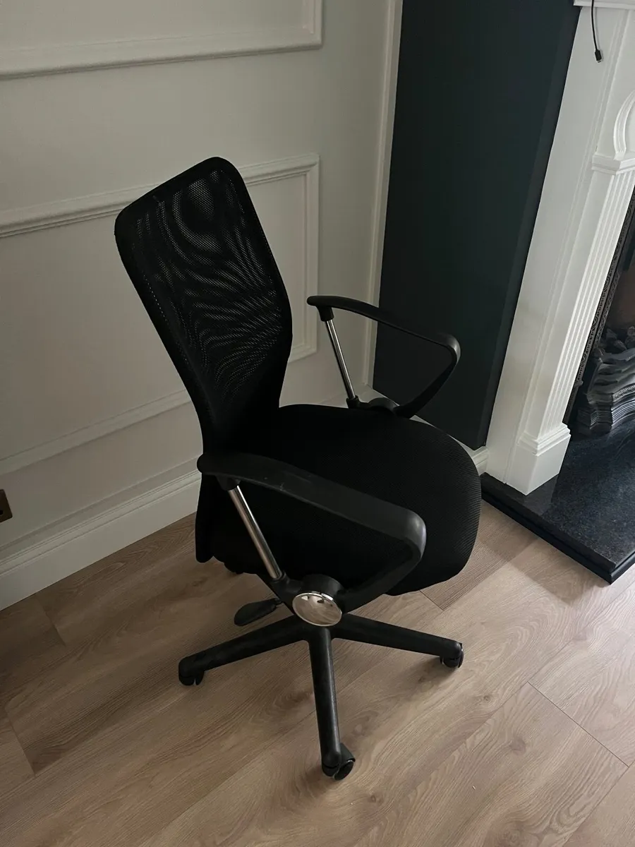 Office Chair - Image 1
