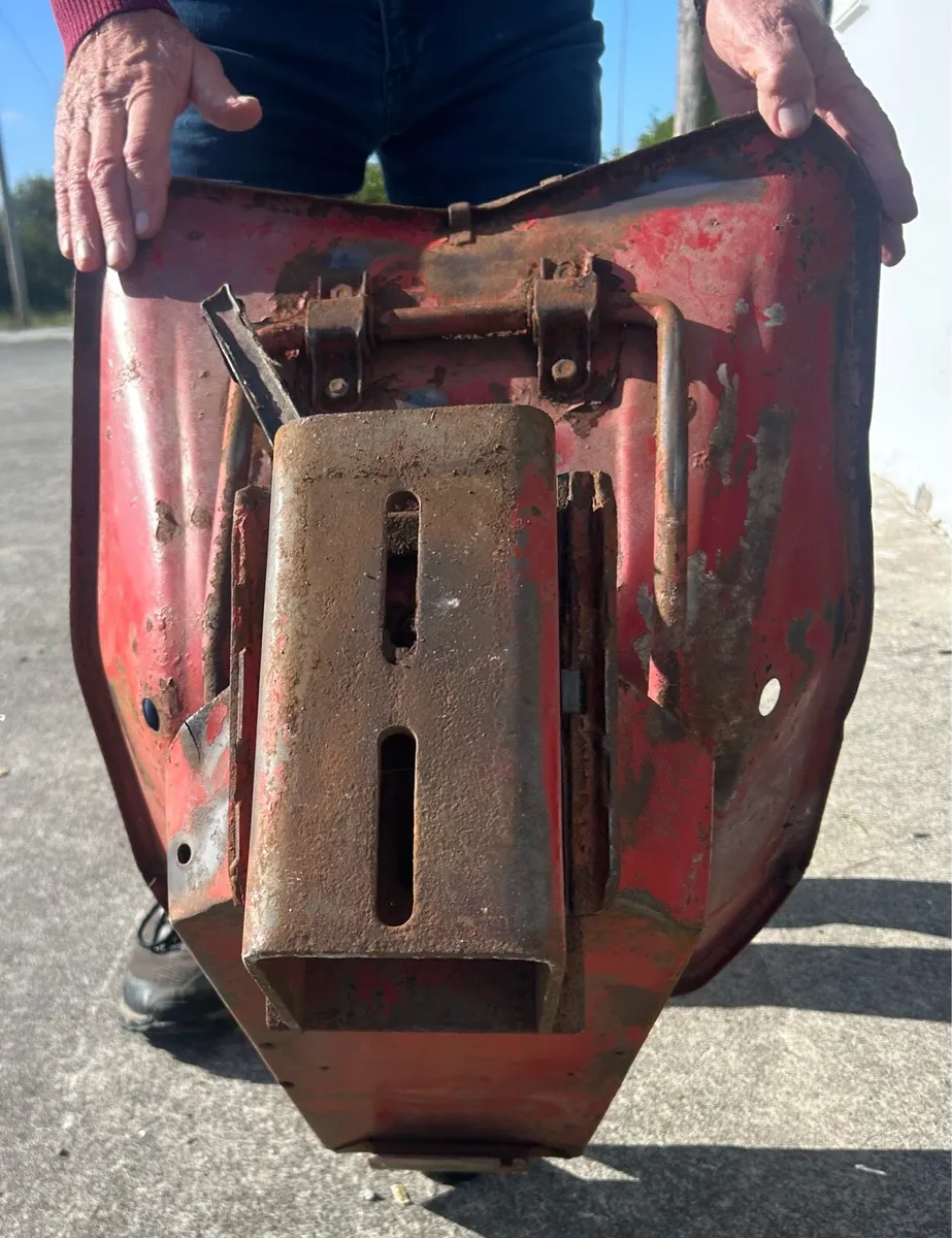 Vintage Massey Tractor Seat - Image 3