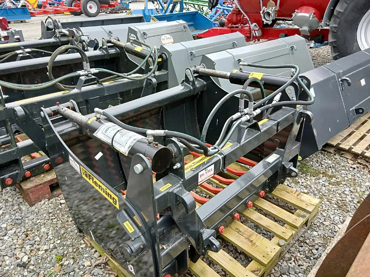 GRABS • SPIKES • PALLET FORKS • BUCKETS - Image 4